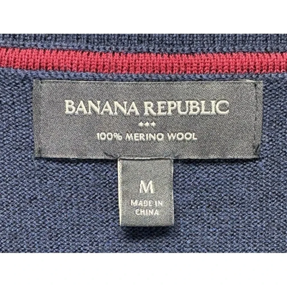Banana Republic Mens M 100% Merino Wool Sweater Blue Red Argyle V Neck Preppy